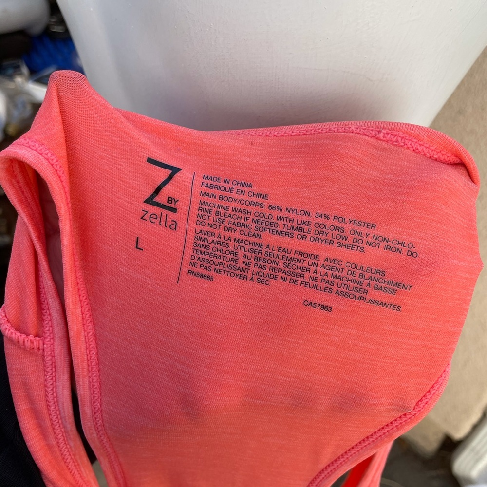 Zella tank - Picture 8 of 8